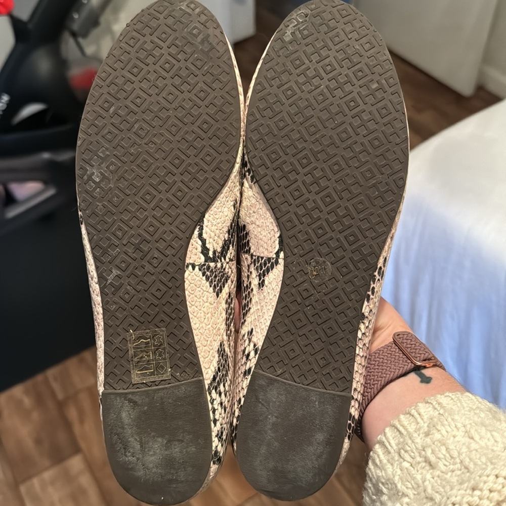Tory Burch Ballet Shoe - Snakeskin size 10 - Picture 6 of 6